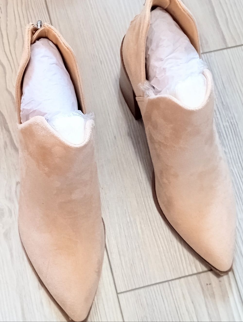 (80-4678) FISACE Womens Pointed Toe Stacked Mid Heel Ankle Boots Sz 9 - Picture 6 of 14